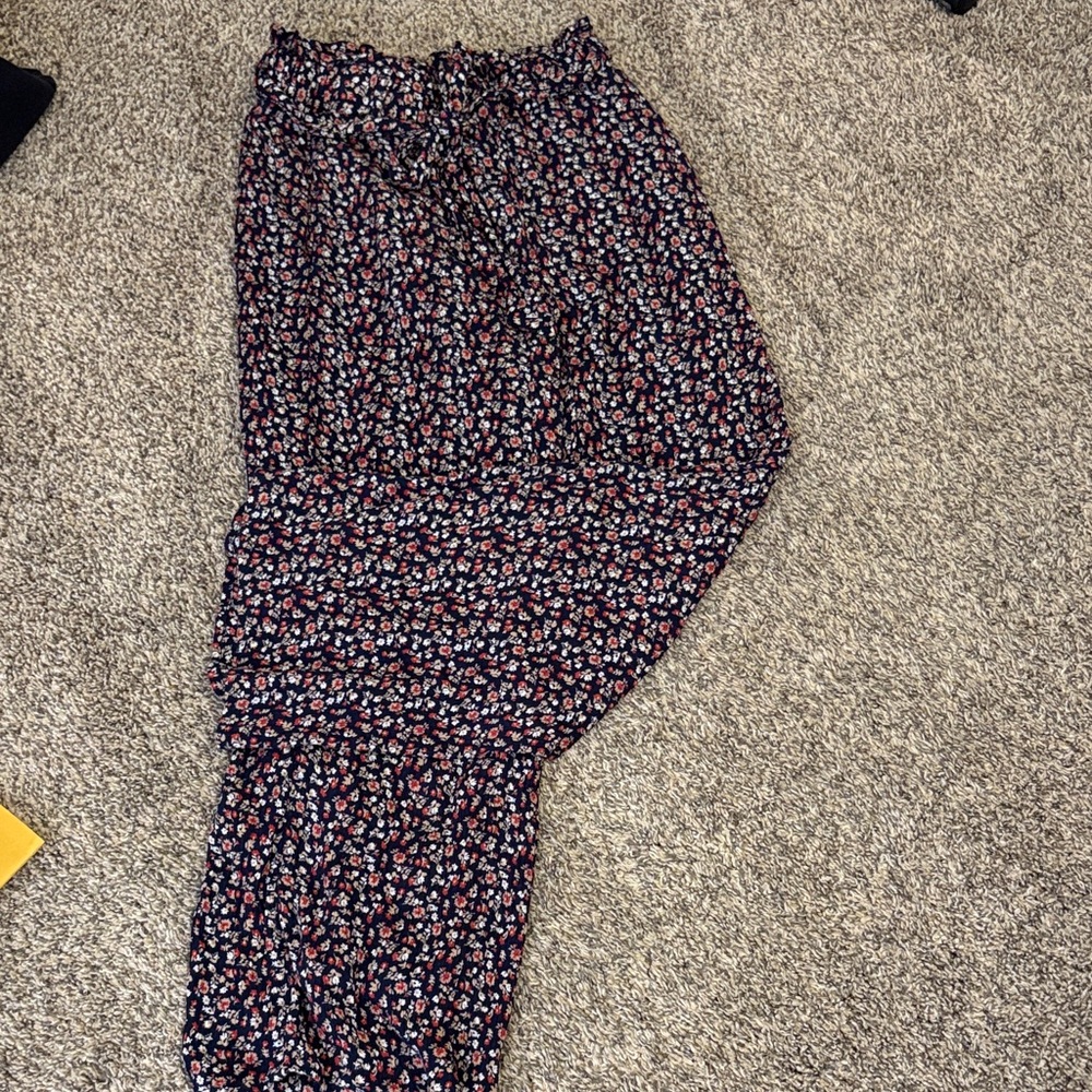 Hollister Floral Print Wide-Leg Pants - Picture 2 of 5